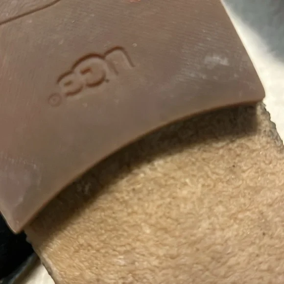 UGG Camellia Black Suede Booties Size 7.5 - Picture 5 of 6